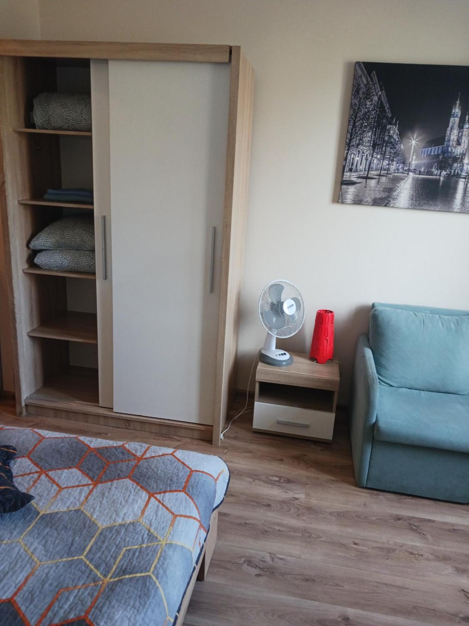 Apartamenty Marco 3 Przy Dworcu-Stare Miasto-Super Wi Fi Krakow Bagian luar foto